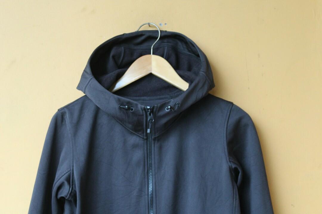 softshell uniqlo