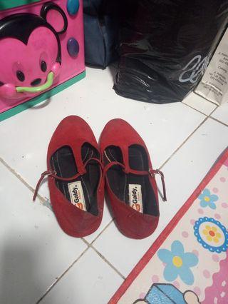Sepatu flat shoes red