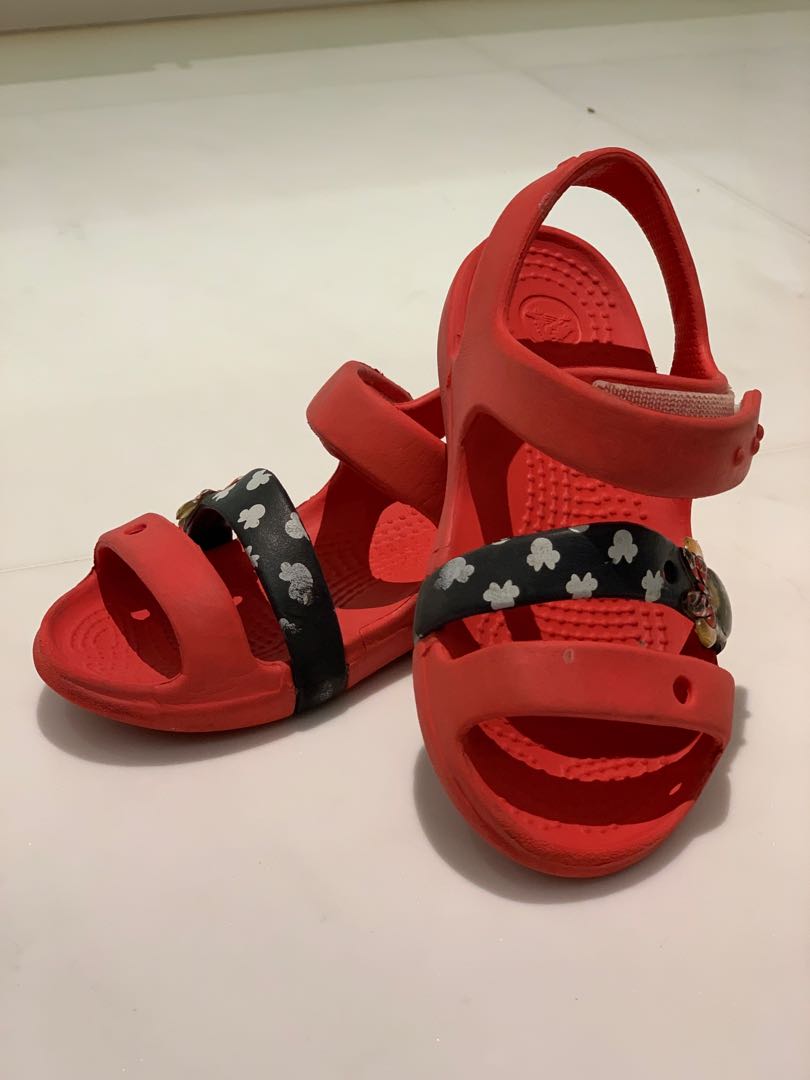 yeezy slides mens 9