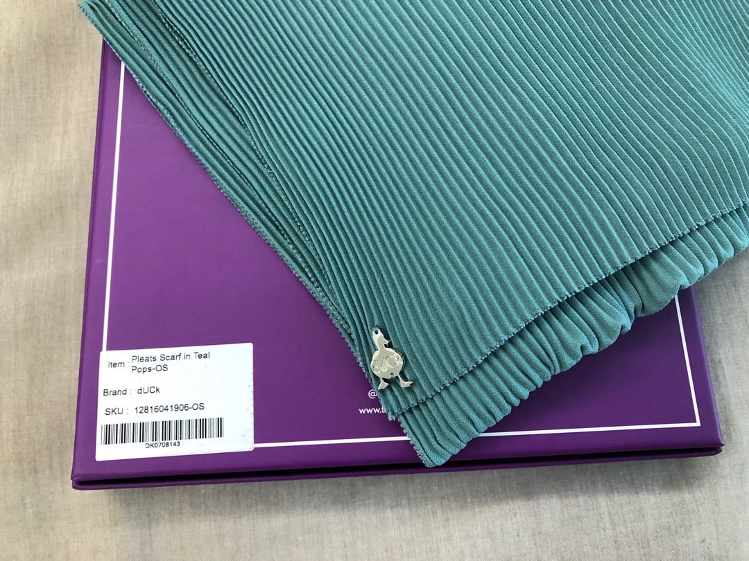 Duck pleated shawl price Clearance