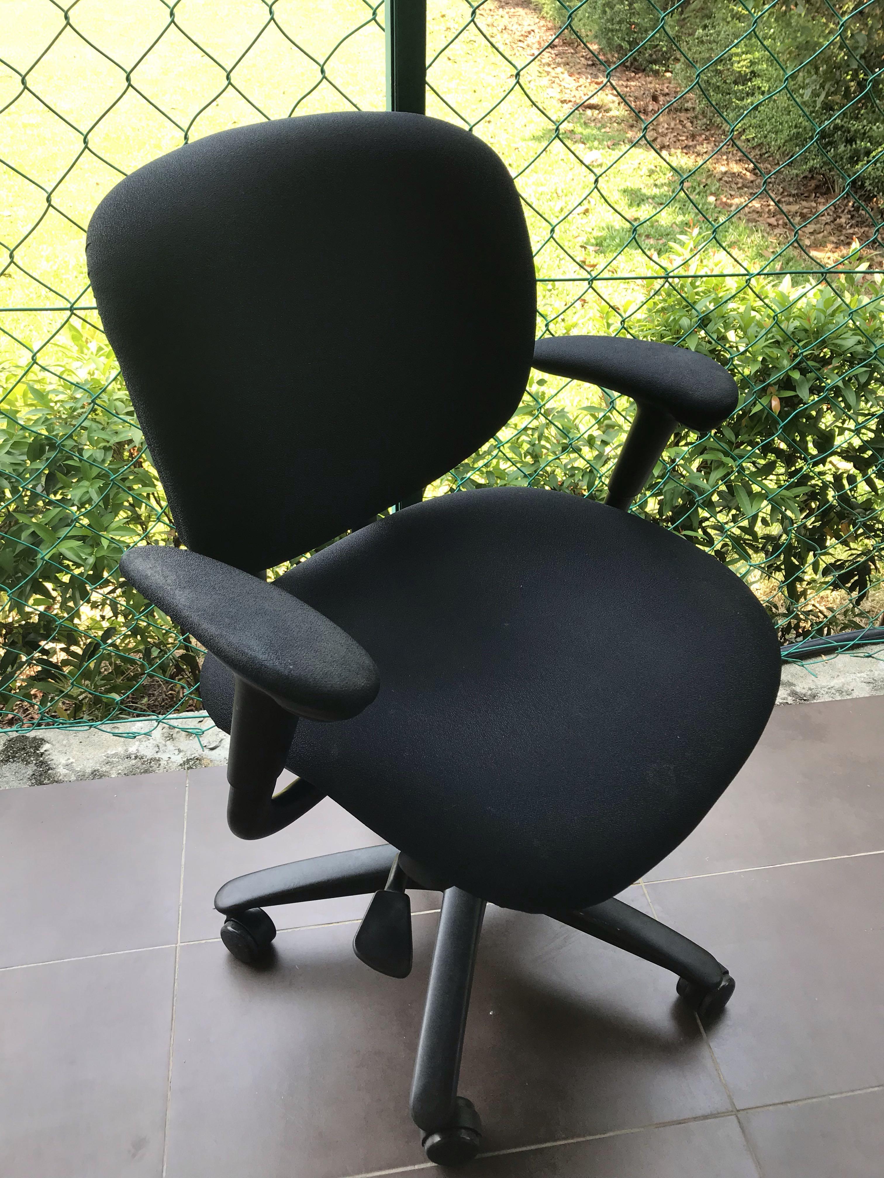 Haworth Office Chair SALE! Kerusi pejabat, Furniture & Home Living