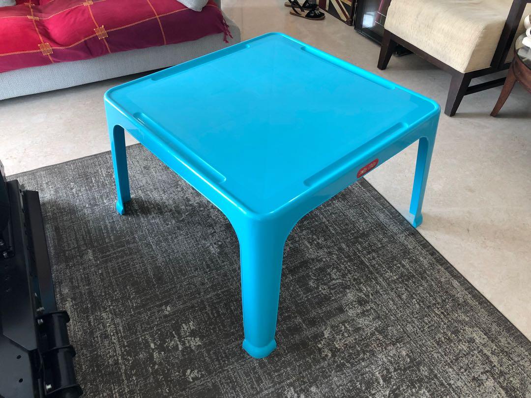 square kids table