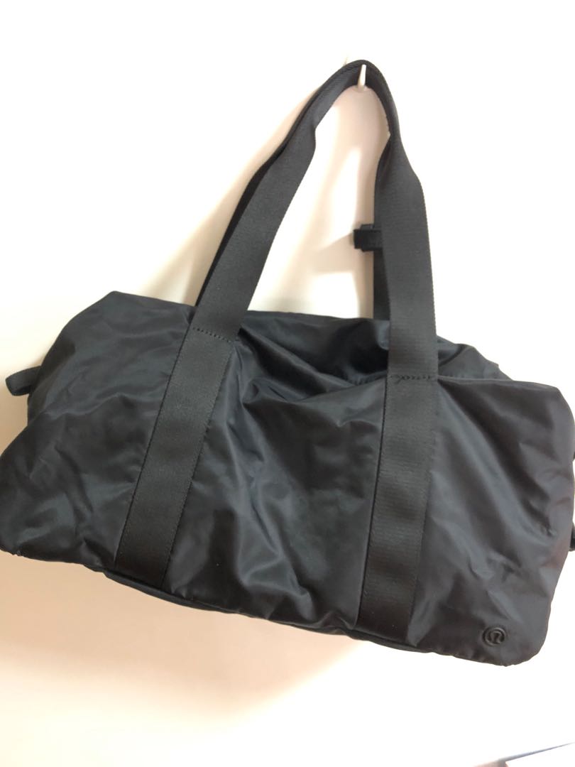 lululemon duffel