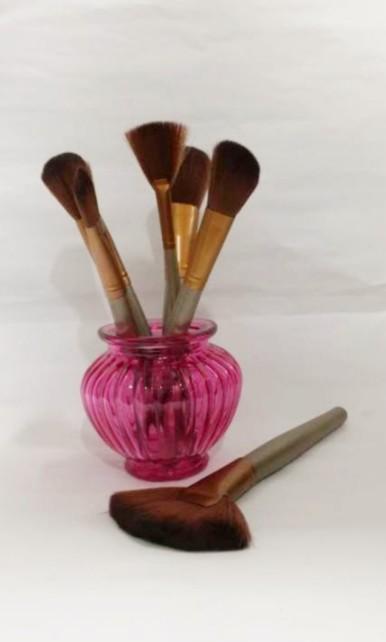 Multipurpose Colored Jar (Category: Craft Supplies & Tools) located in Quezon City. Submitted by etchydesignsandgoodies (Listing ID 226803896, Image 2). Description: Declutter your craft materials, make up brush or any small stuff with these assorted colored jars with cover! Pick your color of choice! 💕😍🤩.