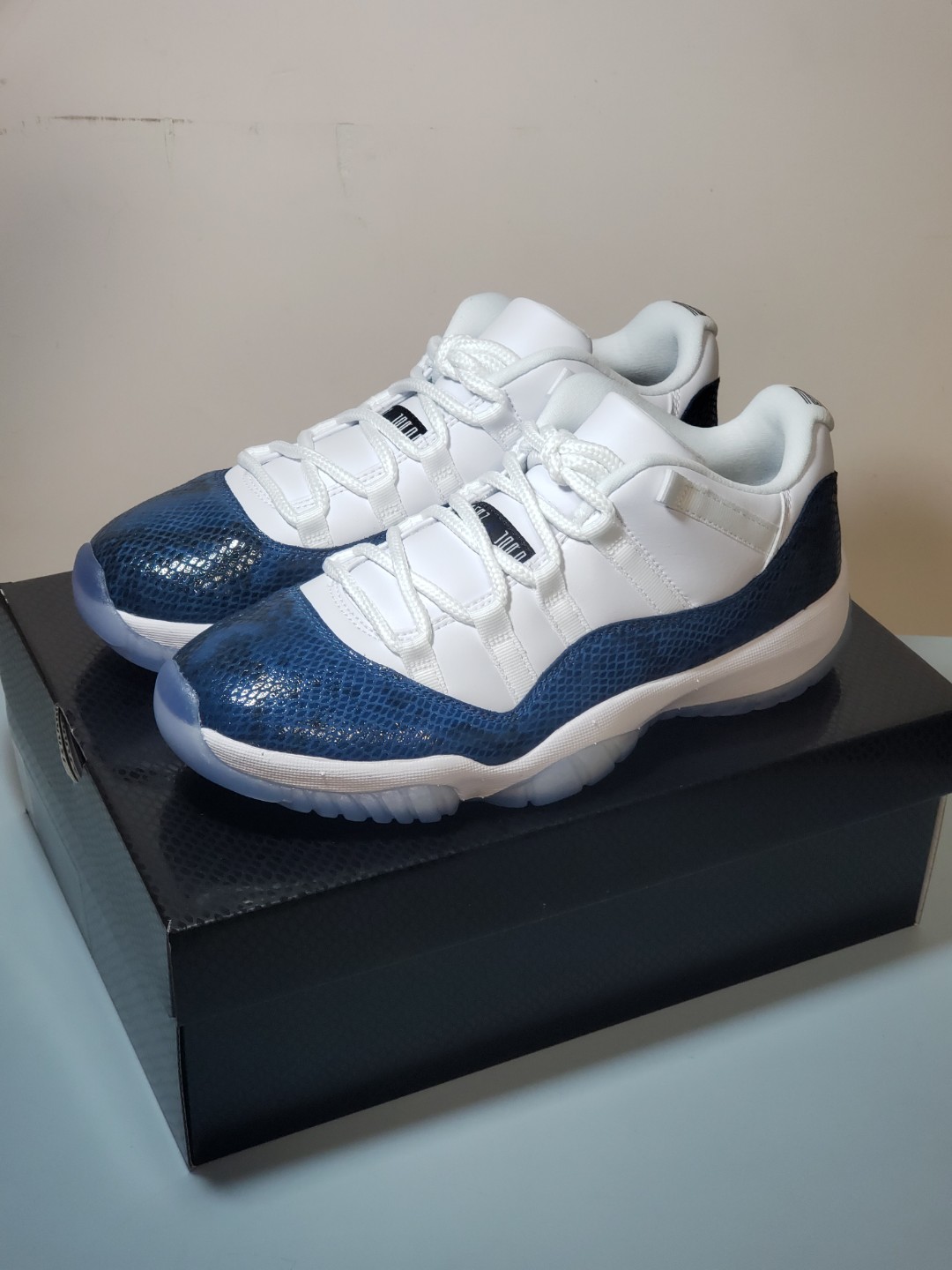 nike air jordan 11 retro low le