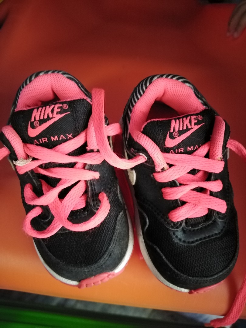 nike air rubber shoes