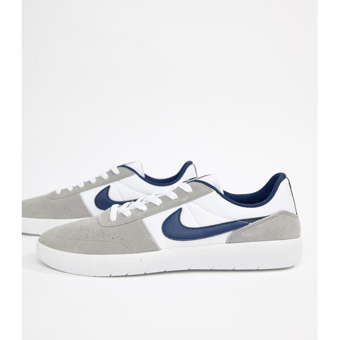 nike sb team classic trainers