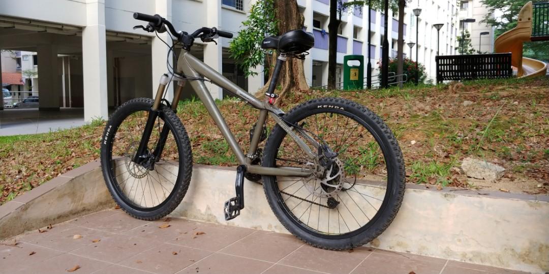 street mountain bike