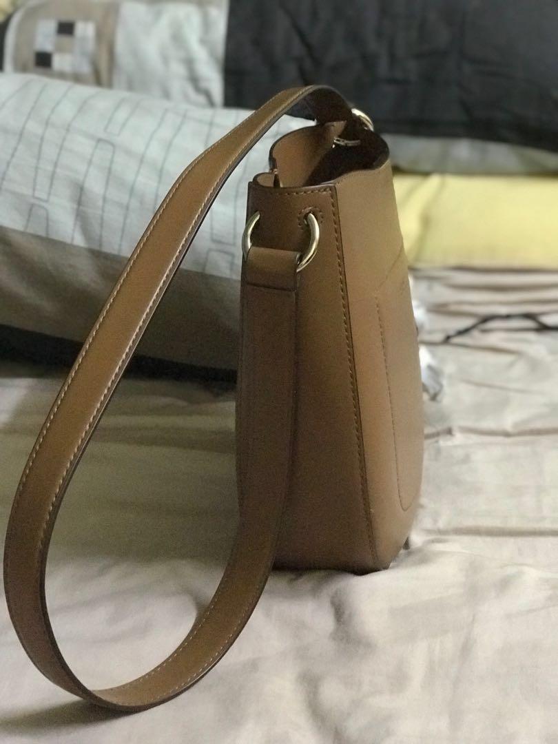 Oroton avalon deals mini hobo
