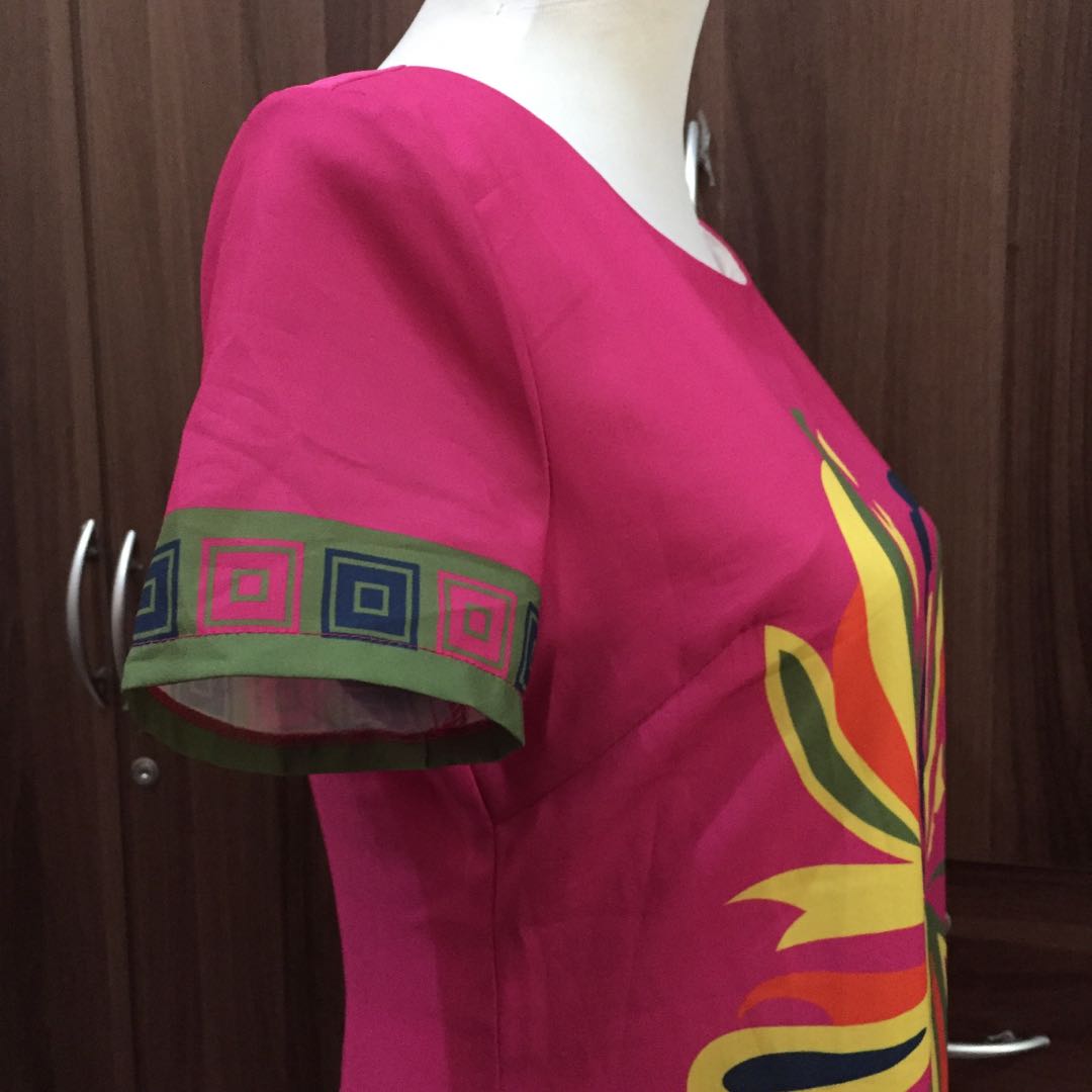 [PRELOVED] Pink Office Dress (Category: Dresses) located in Pasay City. Submitted by ambetscloset (Listing ID 226892554, Image 3). Description: 💋 NO FLAWS 💋 Fits S-M 💋 Good quality fabric.