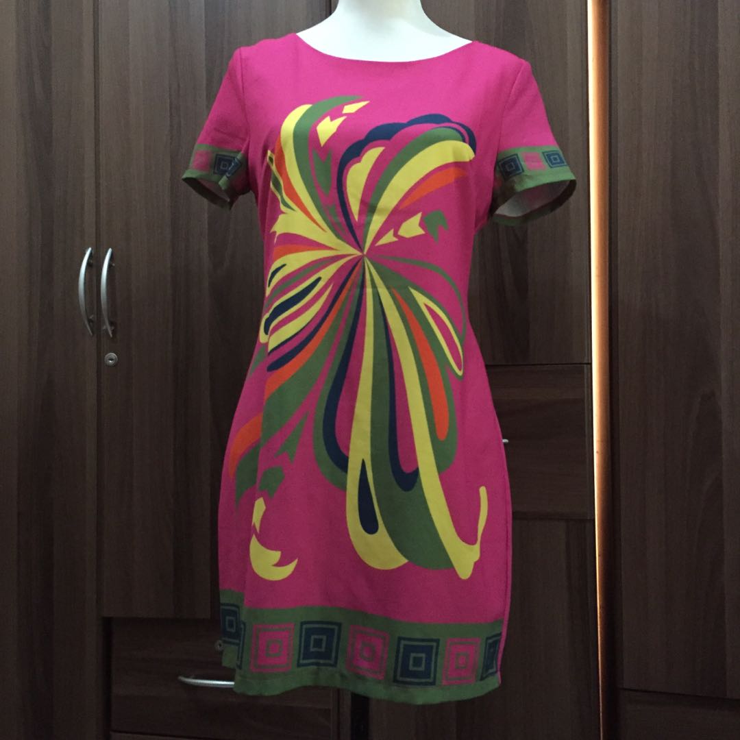 [PRELOVED] Pink Office Dress (Category: Dresses) located in Pasay City. Submitted by ambetscloset (Listing ID 226892554, Image 1). Description: 💋 NO FLAWS 💋 Fits S-M 💋 Good quality fabric.
