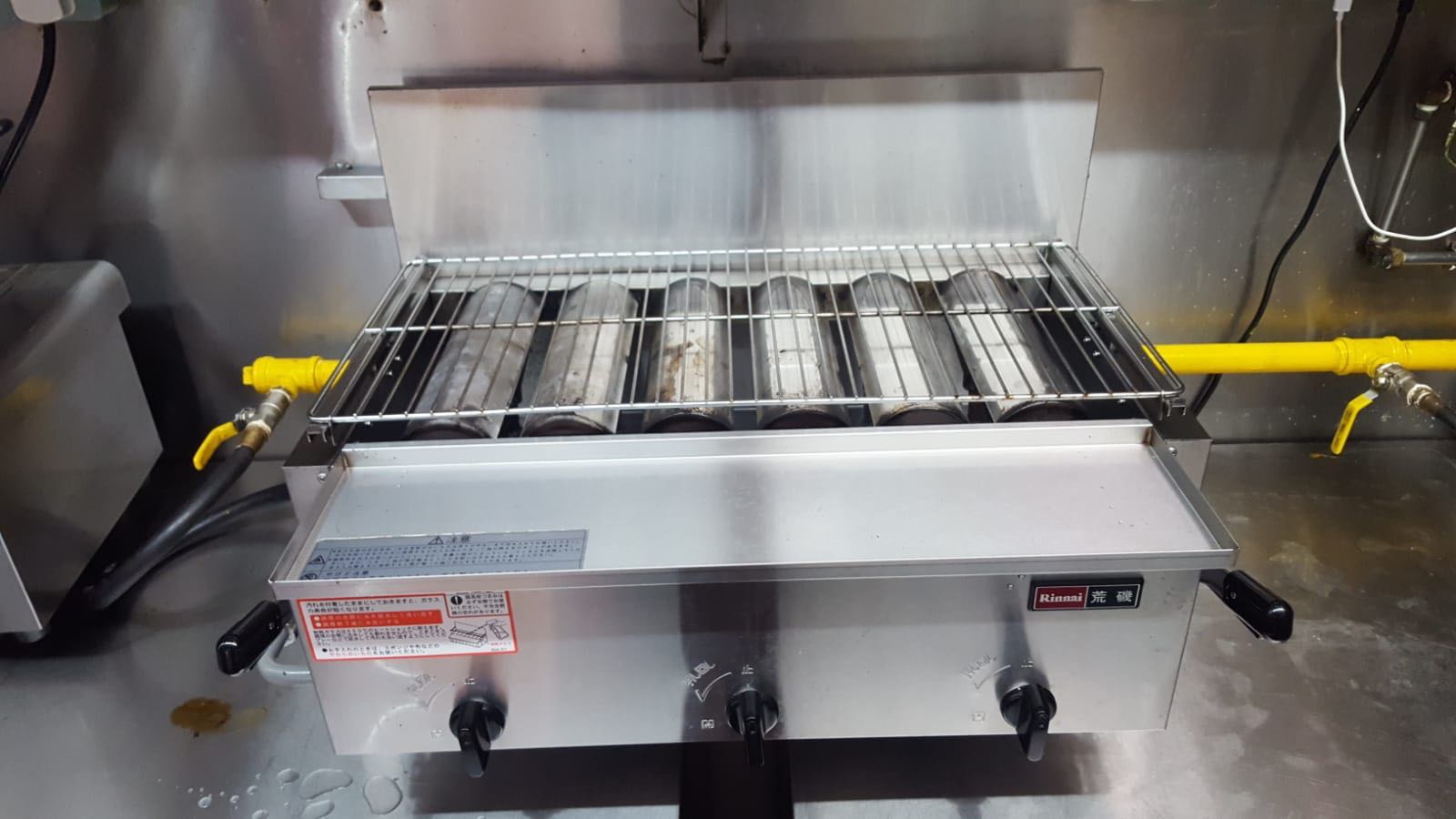 Rinnai Industrial bbq/ skewer grill, Everything Else on Carousell