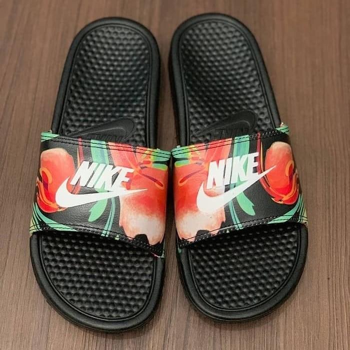 harga sandal nike benassi