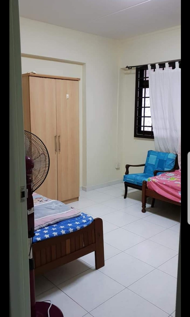 (Category: ) located in . Submitted by crazedeal (Listing ID 226795417, Image 1). Description: .