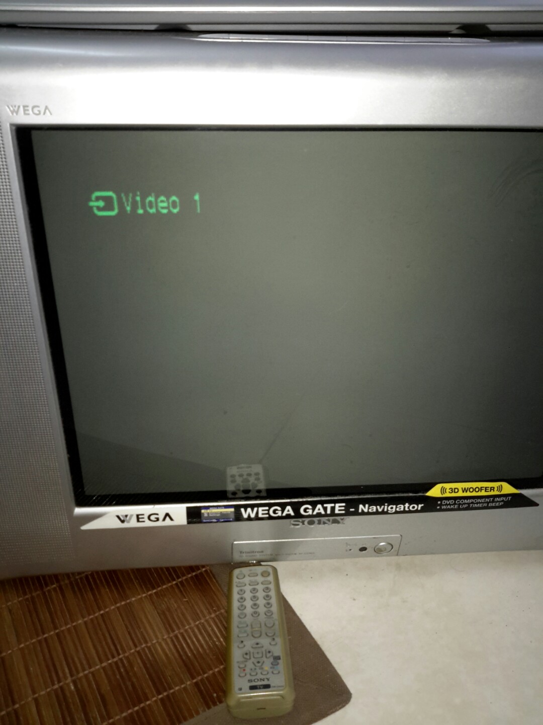 Sony Wega CRT Flat screen 21 inch, TV & Home Appliances, TV