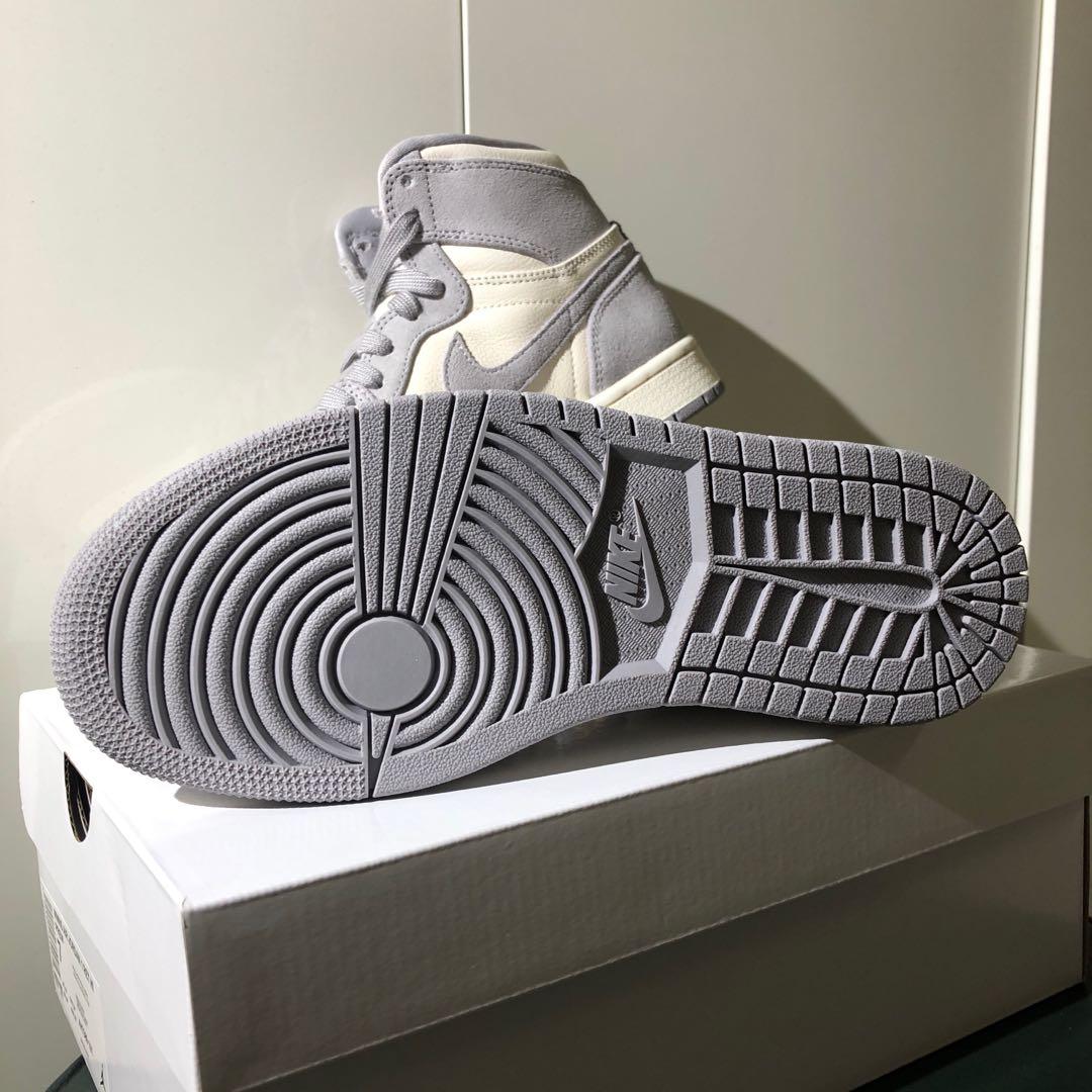 pale ivory aj1