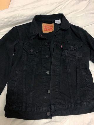 LEVIS BLACK DENIM JACKET