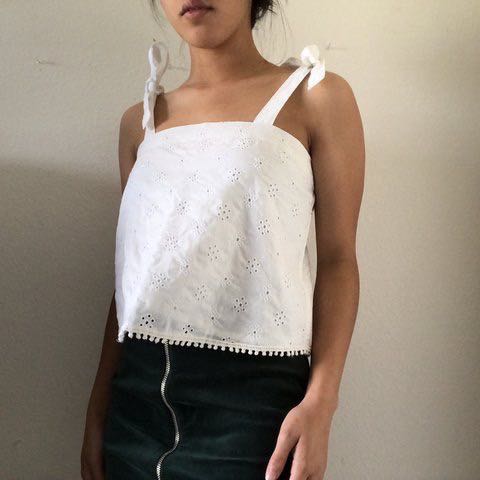 Aerie eyelet tank clearance