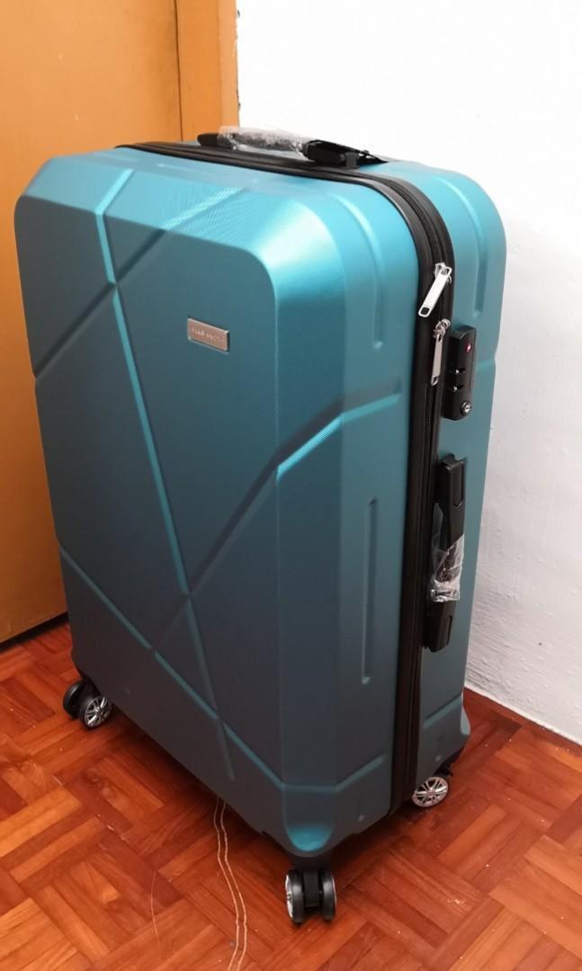 Barry smith 3 new arrivals in 1 luggage set