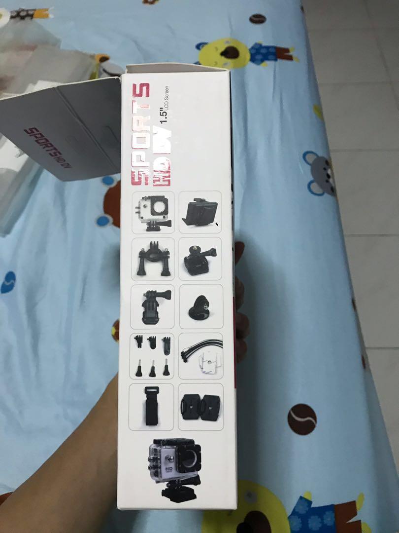 Camera (Category: Cameras) located in Singapore. Submitted by jaydenll (Listing ID 195771583, Image 3). Description: Brand new set. .