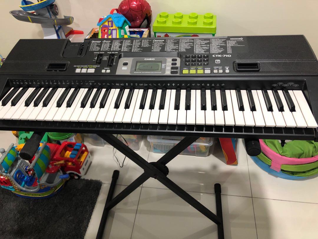 Casio keyboard CTK710 with stand, Hobbies & Toys, Music & Media