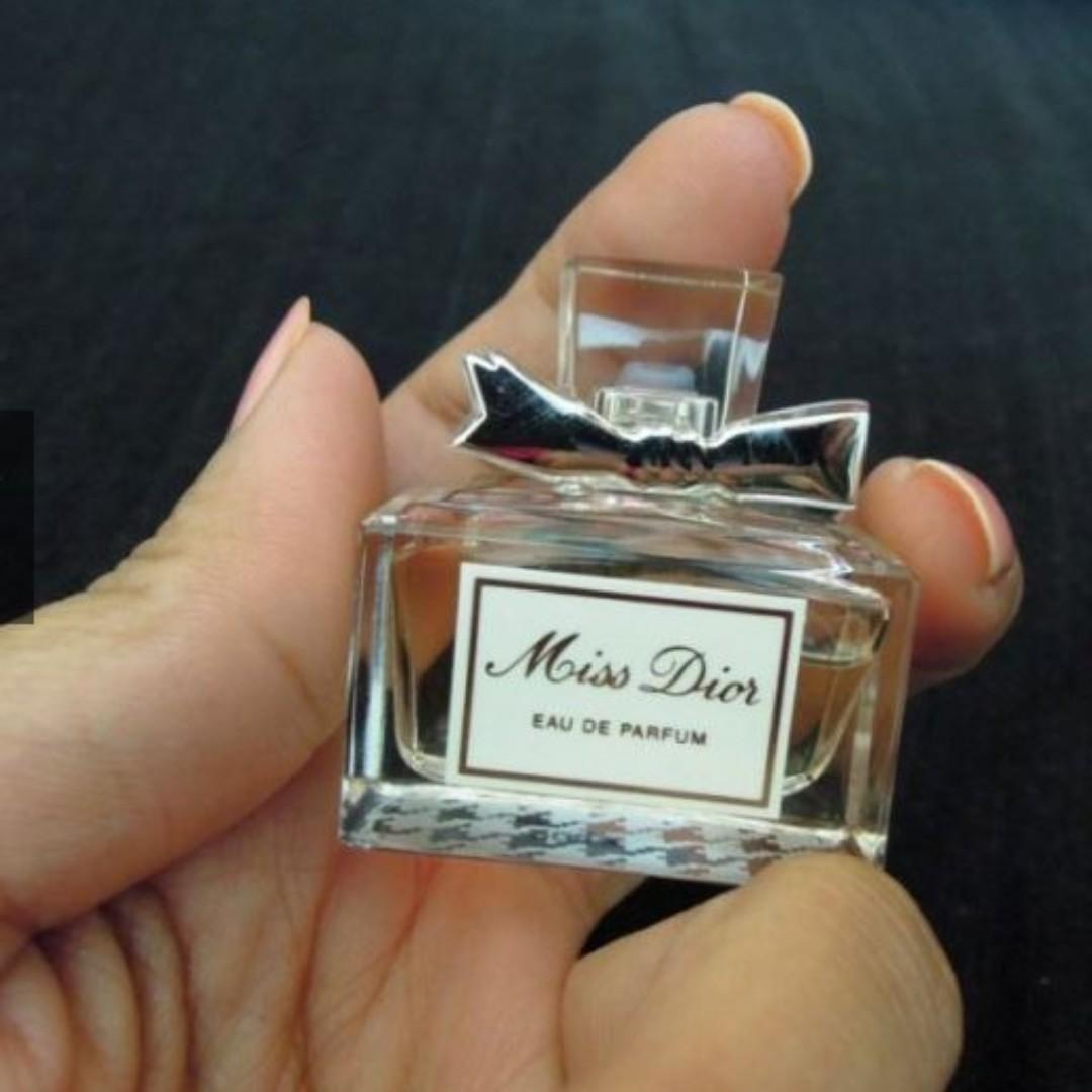 Dior miniature perfume gift set best sale
