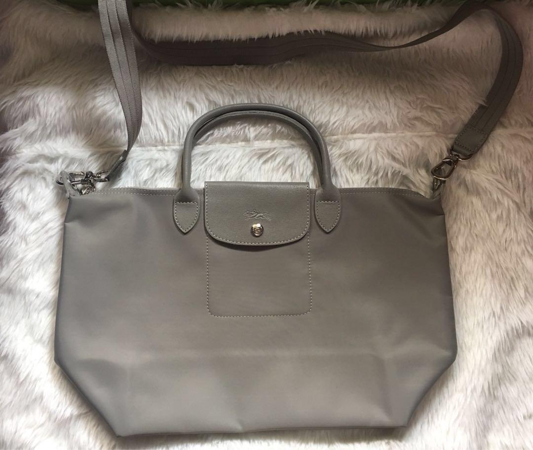 longchamp neo medium price