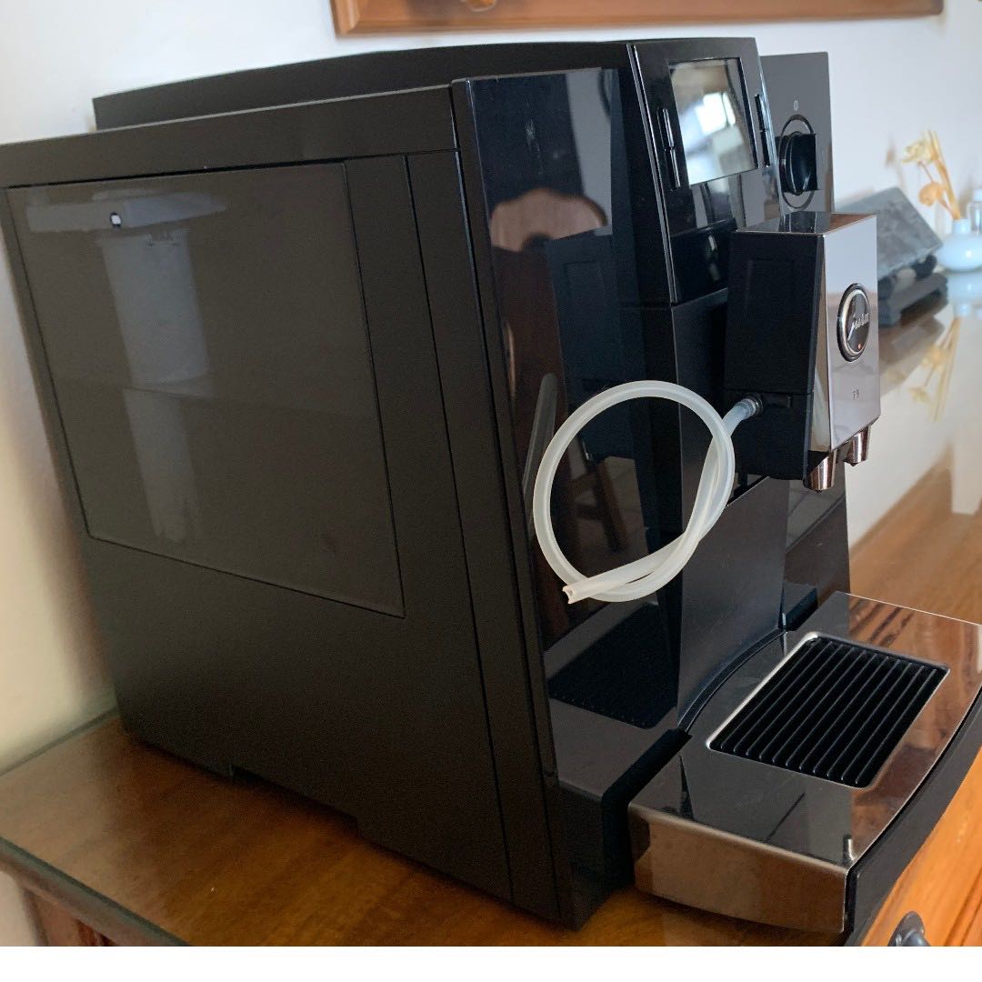 Jura Coffee Machine F9 Piano Black, TV & Home Appliances, Kitchen
