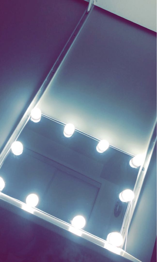LED Light Vanity Mirror