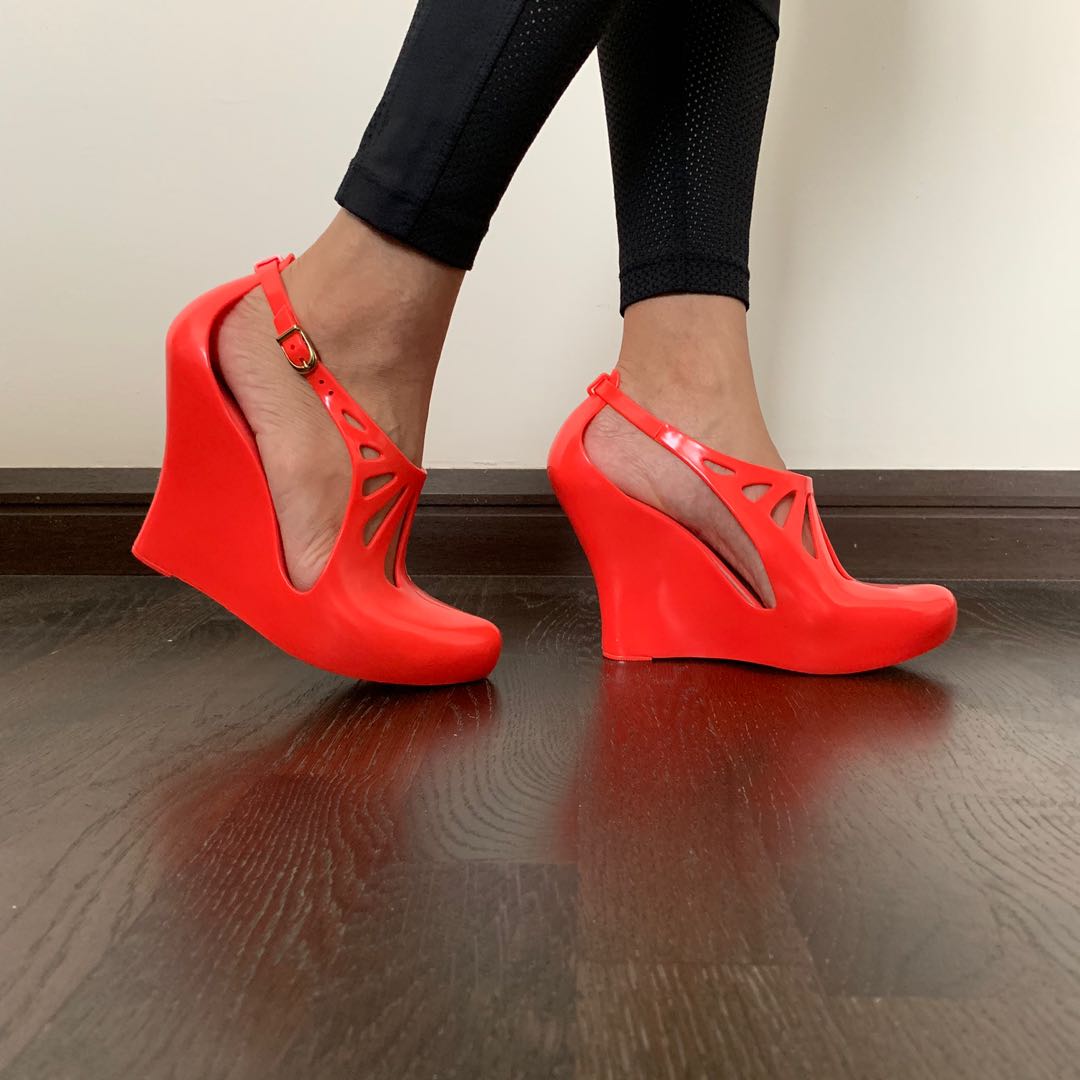 Melissa Cristal Wedge
