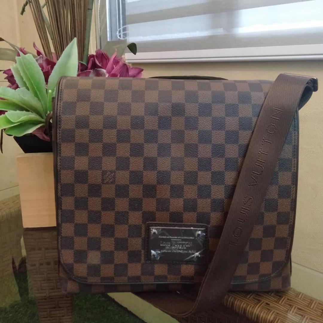 Men S Louis Vuitton Brooklyn Damier Ebene Messenger Bag L V Cross