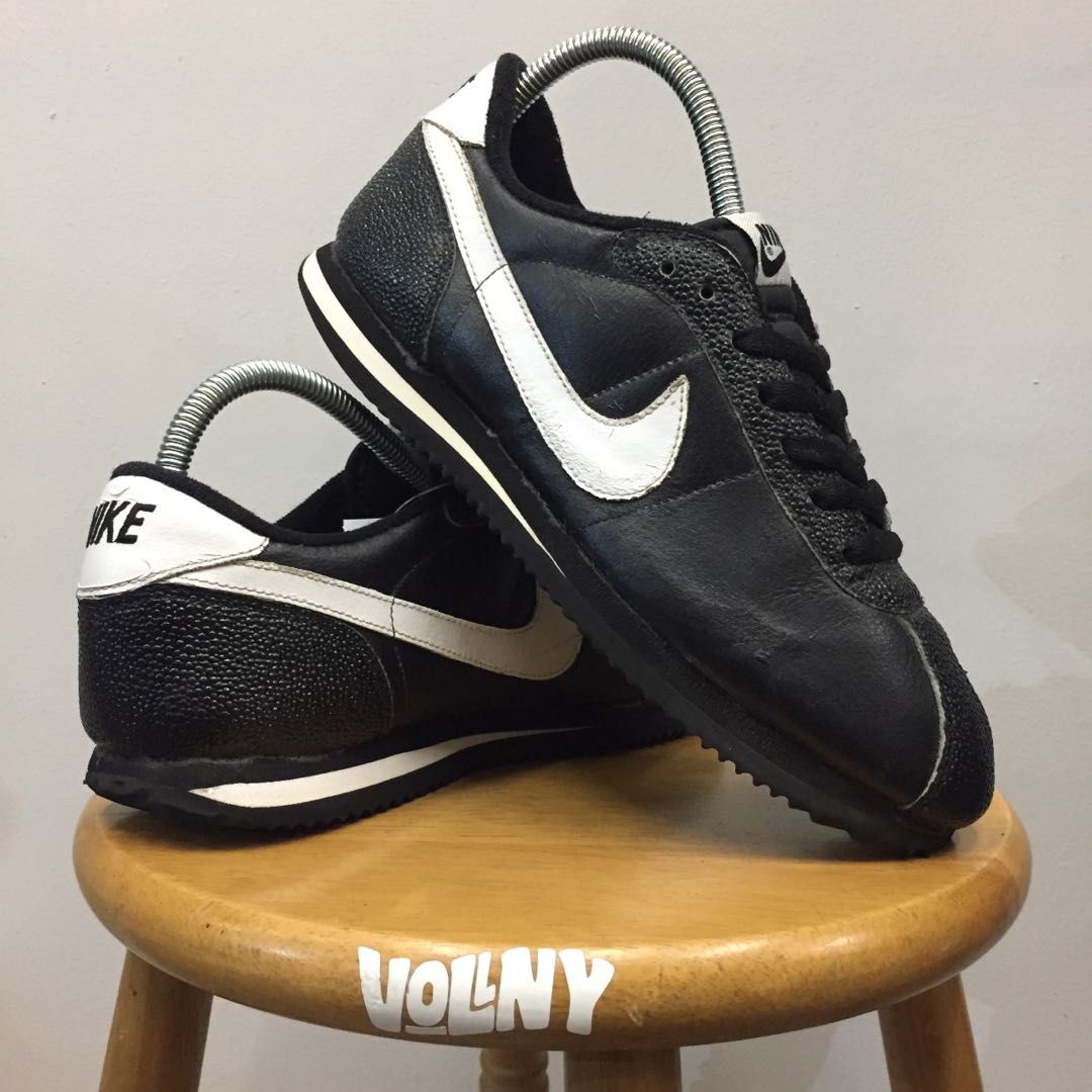 tan leather nike cortez