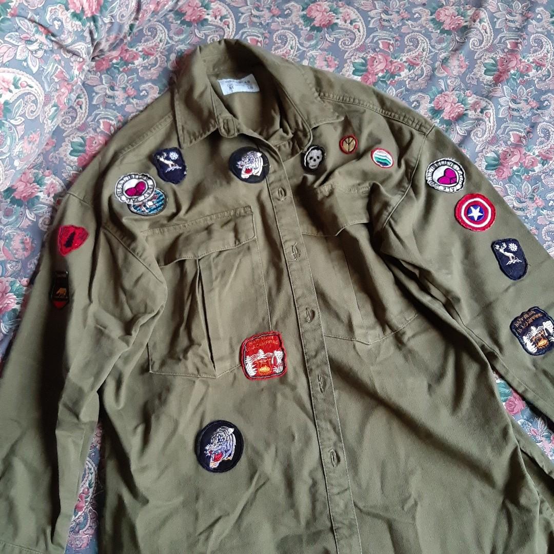 pull and bear green coat