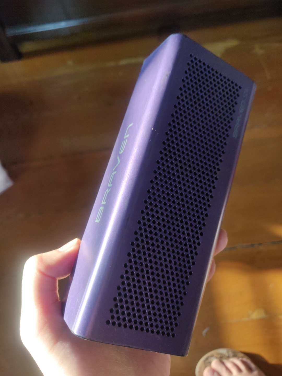 selling speakers