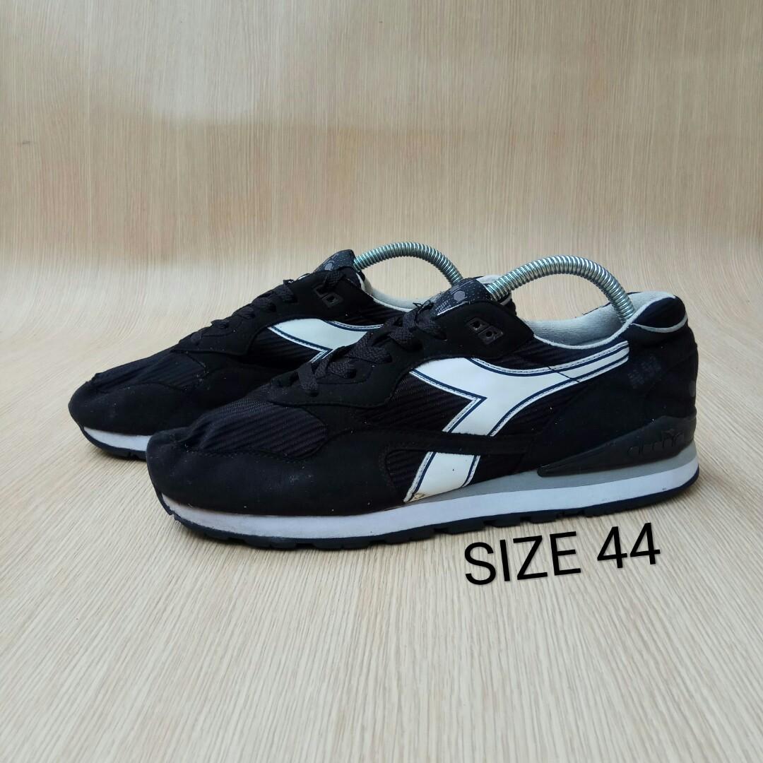 Sepatu Diadora Original Fesyen Pria Sepatu Sneakers Di Carousell
