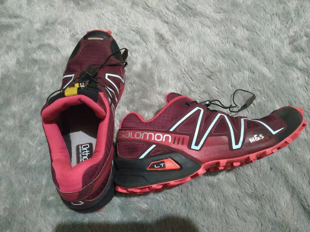 sepatu trail running