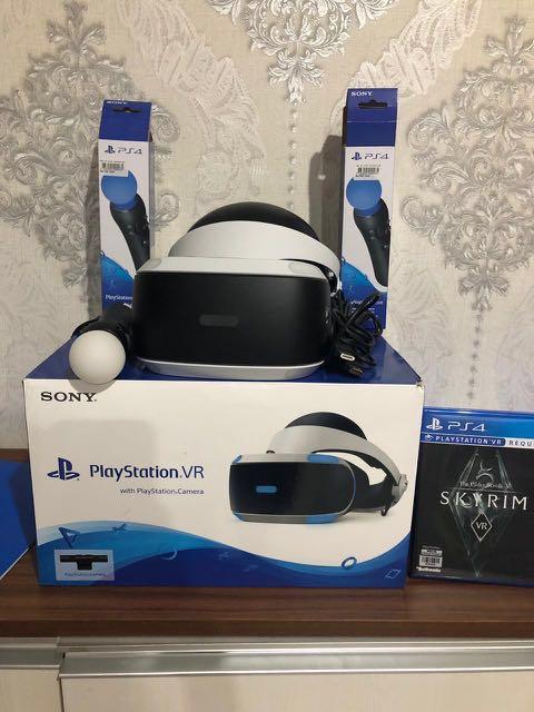 PS4 VR Headset + Camera + Move Controllers