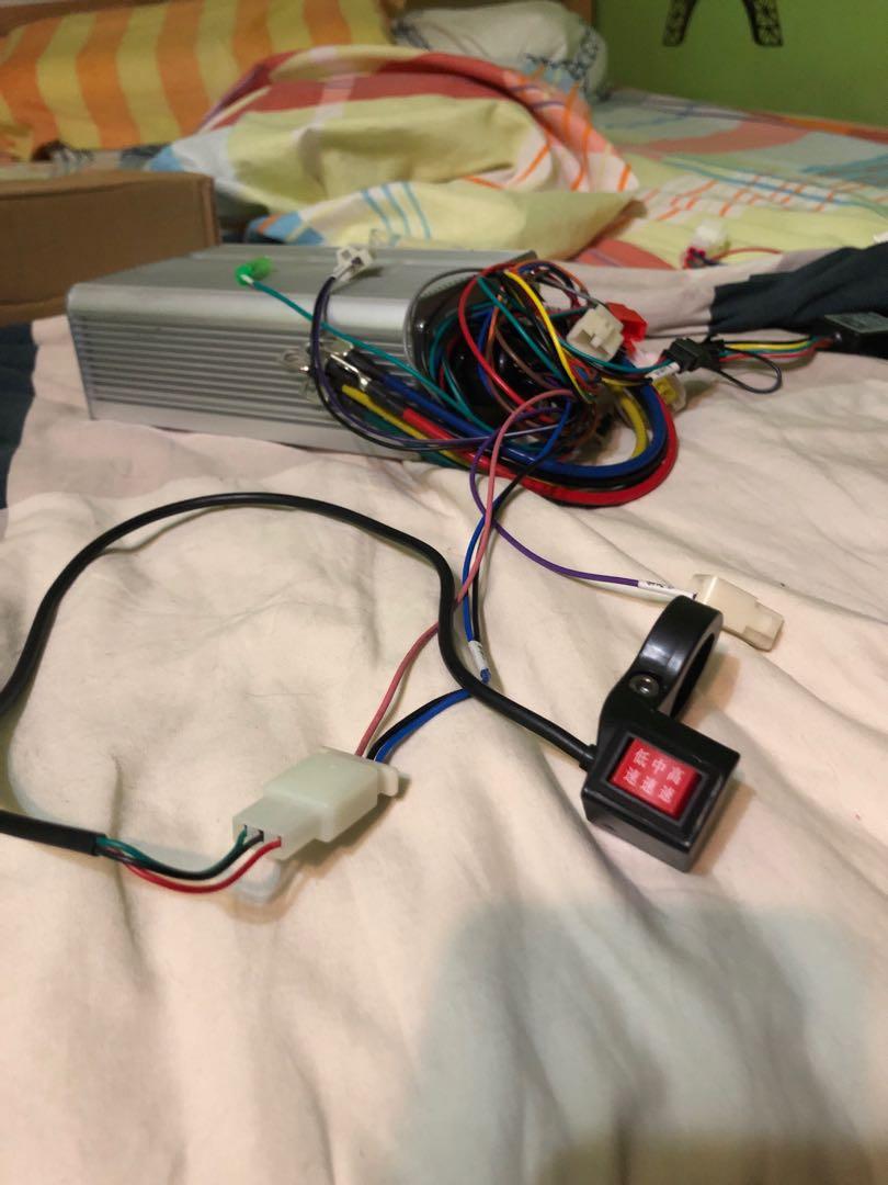 Speed switch (Category: E-Scooters & E-Bikes) located in Singapore. Submitted by exodust (Listing ID 226975176, Image 3). Description: 3 speed switch. Gear switch Directly connection to Ebike/yyk controller.
