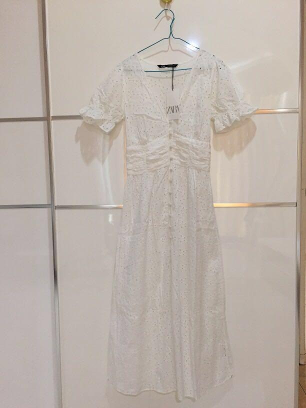 Dress putih zara clearance
