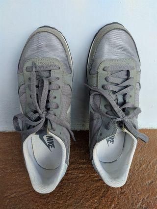 Nike Gennico Womens