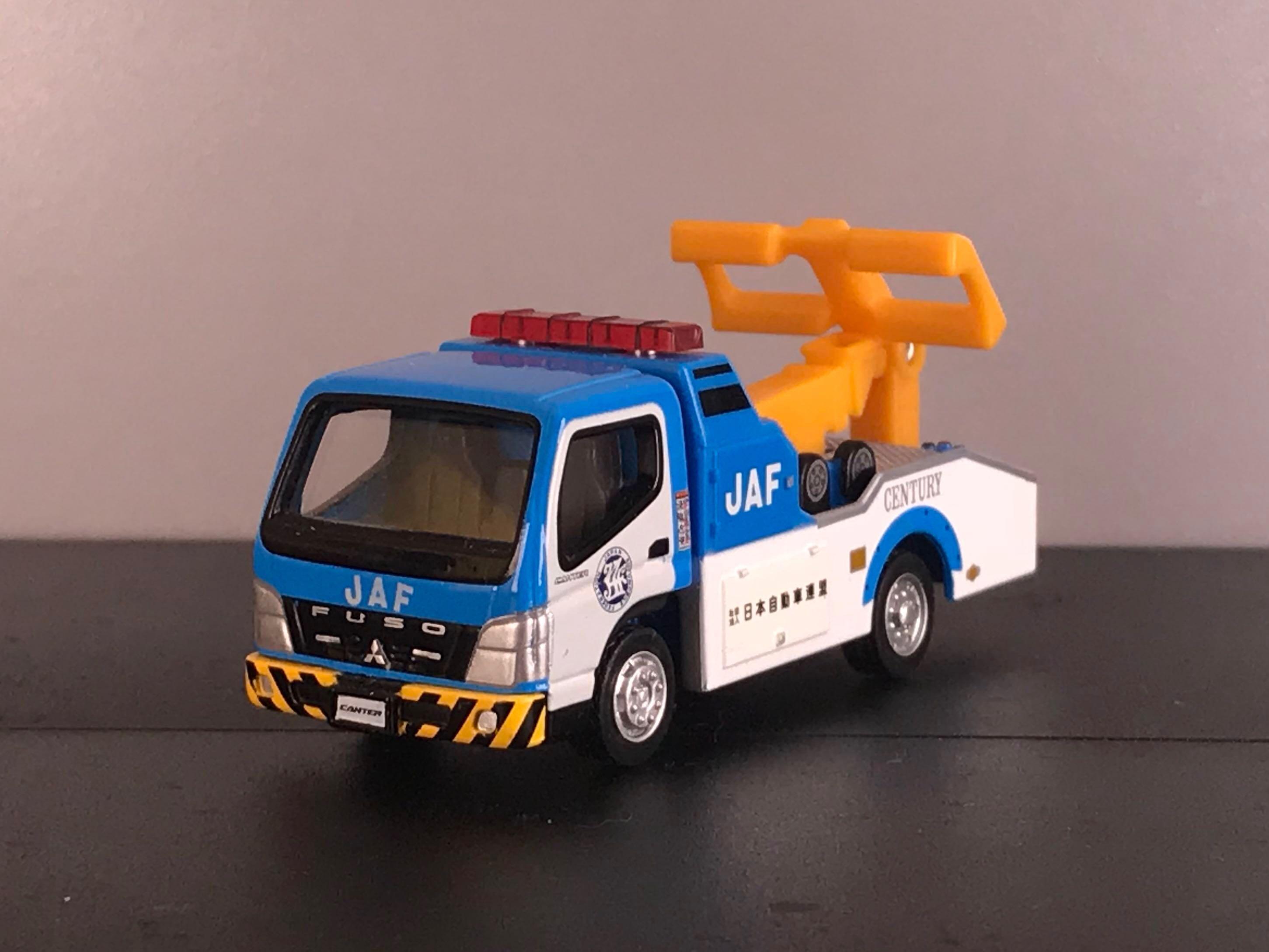 Tomica Mitsubishi Fuso Canter Tow Truck