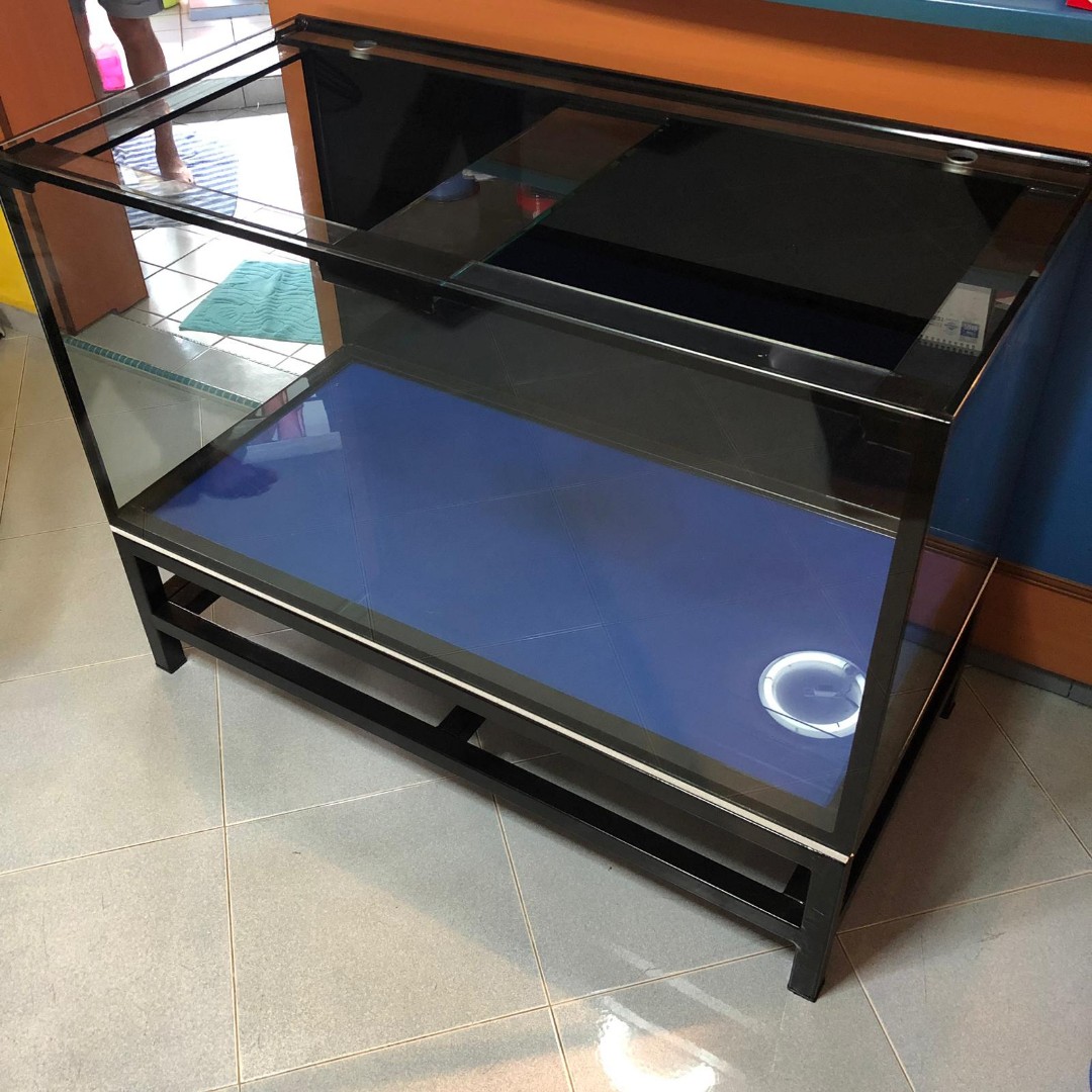 422 aquarium glass tank and 421ft rod iron stand, Pet Supplies, For