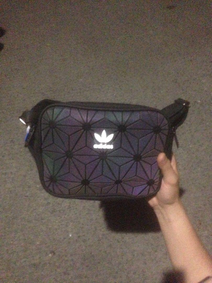 Adidas Slingbag Reflective Fesyen Pria Tas Dompet Tas Selempang Di Carousell
