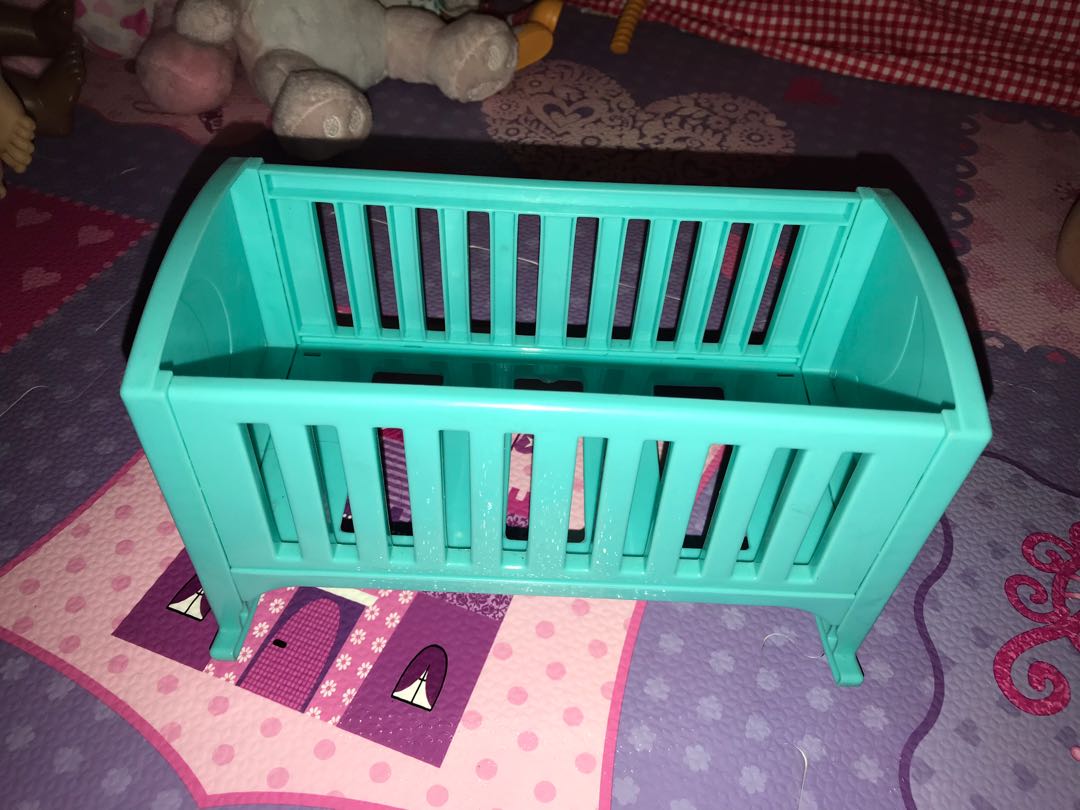 Baby alive bed, Babies & Kids, Infant Playtime on Carousell