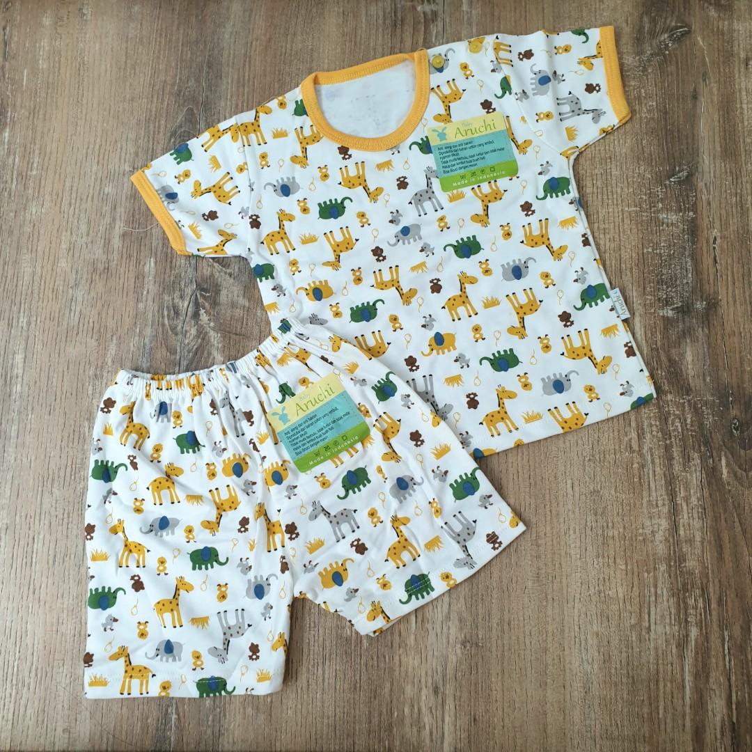 Clearing Stock: 4 sets x Cheap Baby