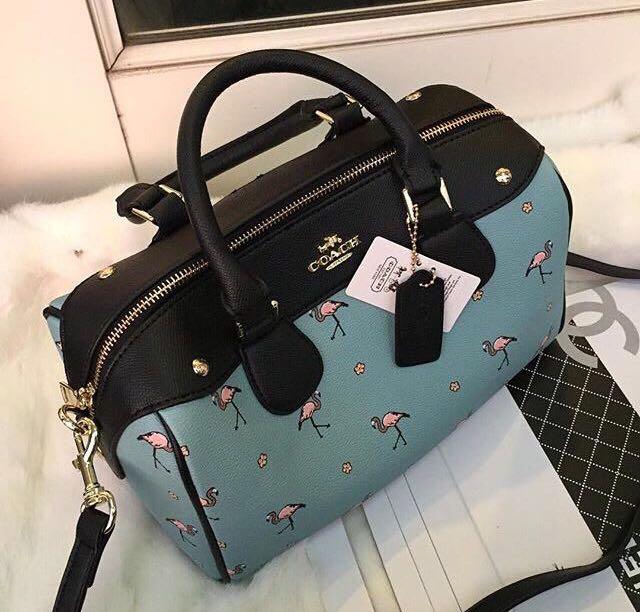 Coach flamingo tote online