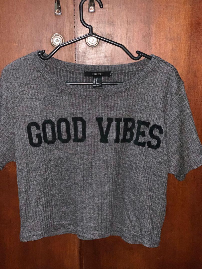 Crop Top (Category: Sleeveless) located in Manila. Submitted by declutteringclothes (Listing ID 211357198, Image 1). Description: .