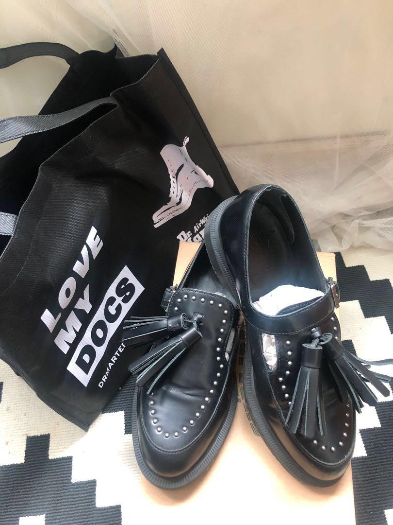 gracia stud dr martens