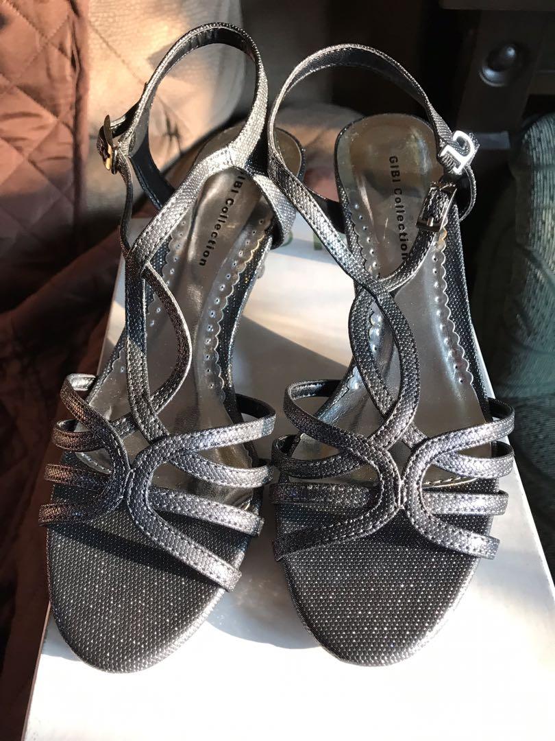 Gibi silver gray 1 inch heels shoes (Category: Heels) located in Quezon City. Submitted by furby_licious (Listing ID 227134139, Image 1). Description: .