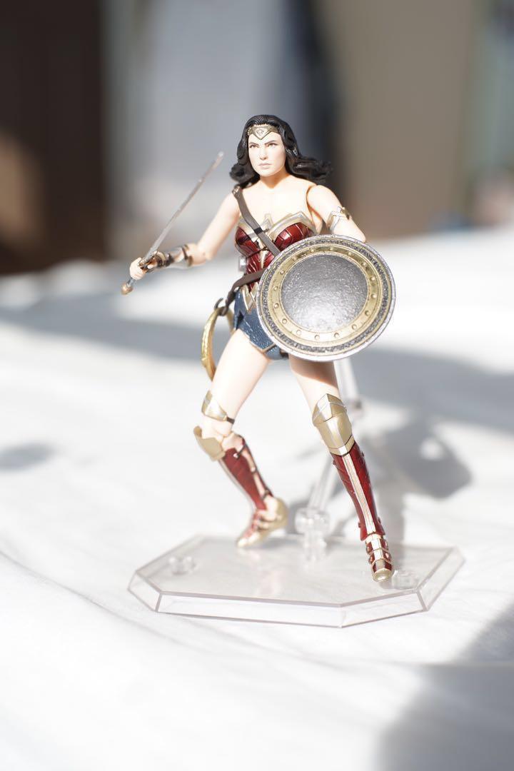 Mafex wonder woman justice league discount
